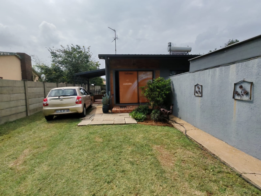 2 Bedroom Property for Sale in Sasolburg Ext 5 Free State
